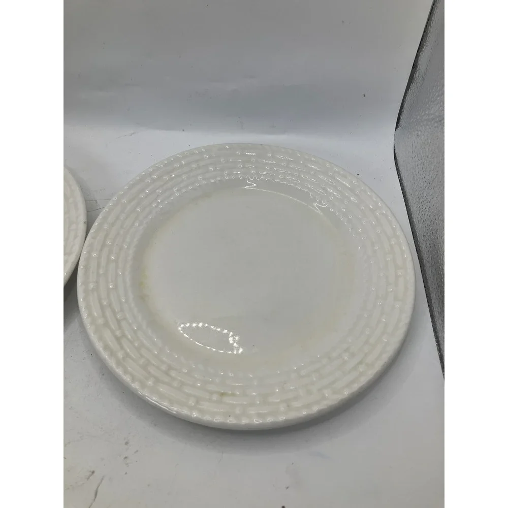 Gibson Home White Dinner Plates, Set of 2, Woven Basketweave Design,‎ Round
